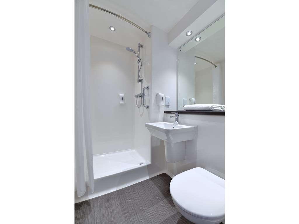 Travelodge Croydon Central Номер фото
