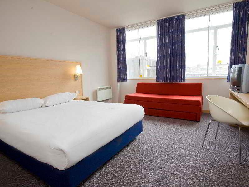 Travelodge Croydon Central Екстер'єр фото