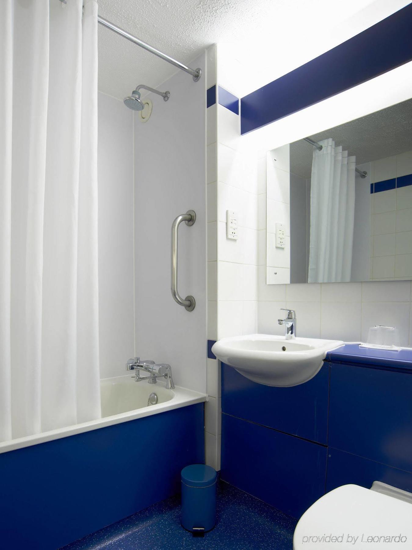 Travelodge Croydon Central Екстер'єр фото