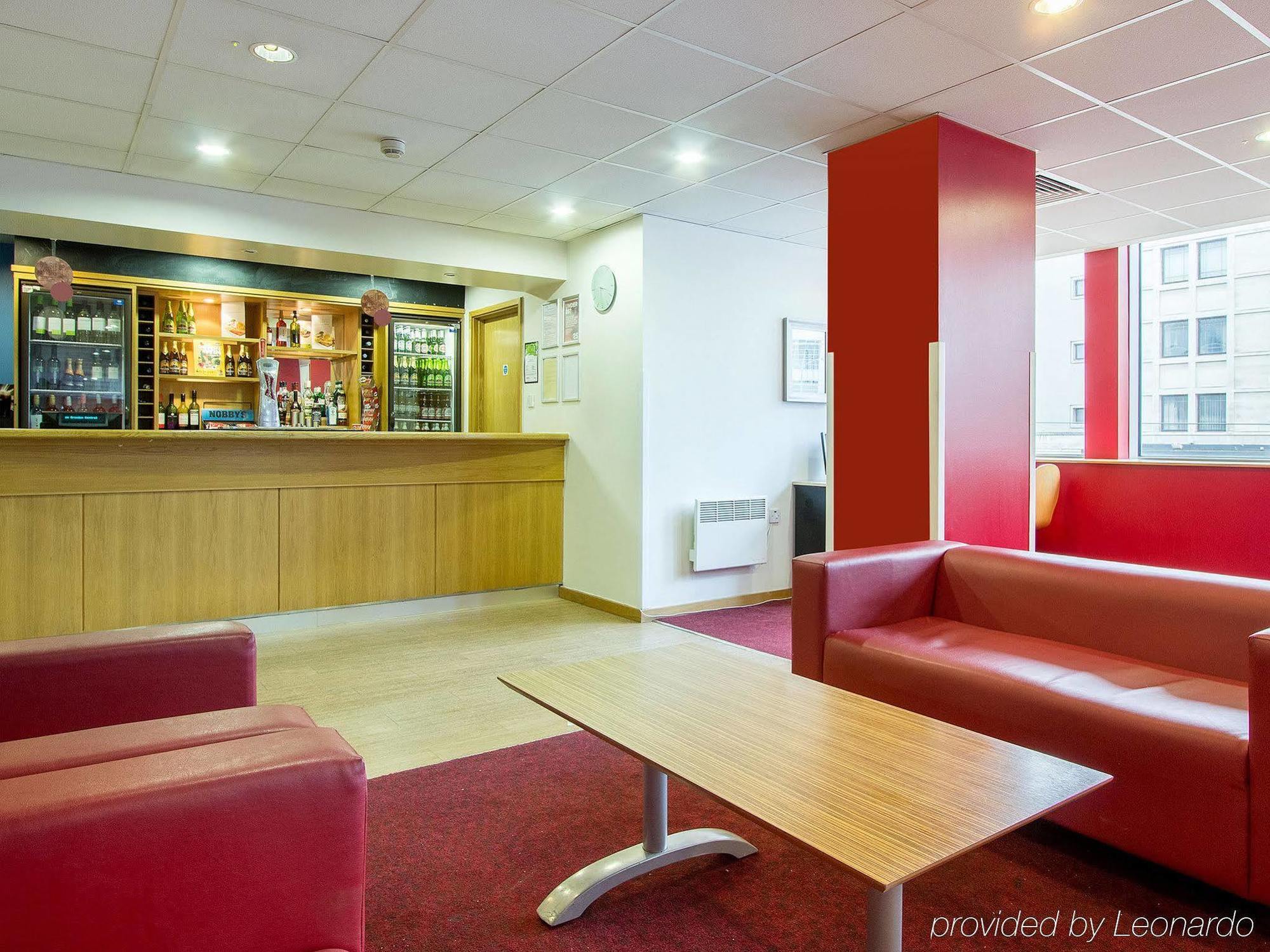 Travelodge Croydon Central Екстер'єр фото